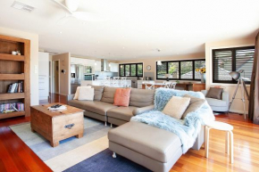 Spacious Family Entertainer for Manly Retreat